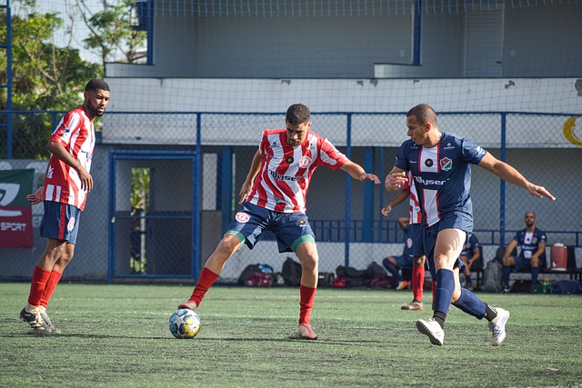 足球场上任 足球场上任