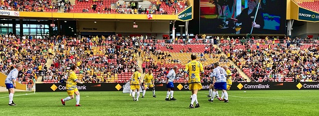 示于人前 示于人前